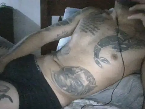 Snapshot of loveSquirtme chatting on 15, 11, 2025 loveSquirtme online show from 15, 11, 2025