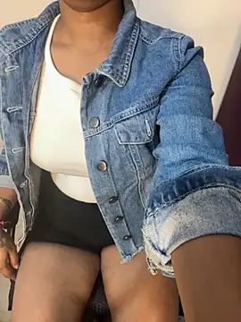 Lilly islive online show from 18, 11, 2025