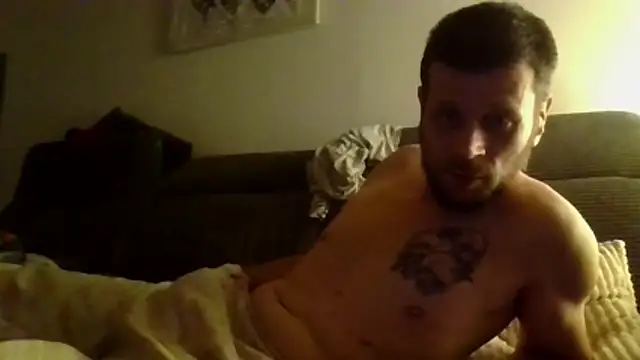 Snapshot of HoTPascal87 chatting on 21, 11, 2025 HoTPascal87 online show from 21, 11, 2025