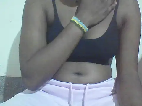 Snapshot of StormzyLeila chatting on 21, 11, 2025 StormzyLeila online show from 21, 11, 2025