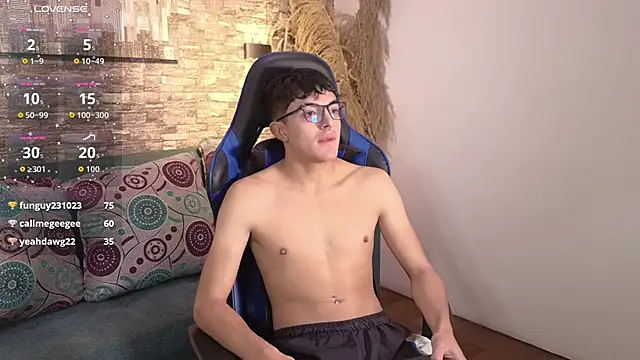 Snapshot of sayronvg chatting on 15, 11, 2025 sayronvg online show from 15, 11, 2025