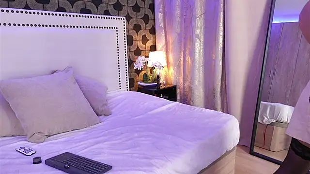 AlexaWhatson online show from 23, 2, 2026