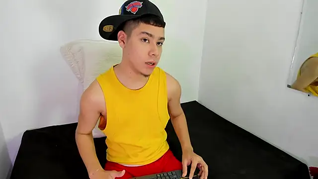 Lucastorrez01 online show from 6, 3, 2026