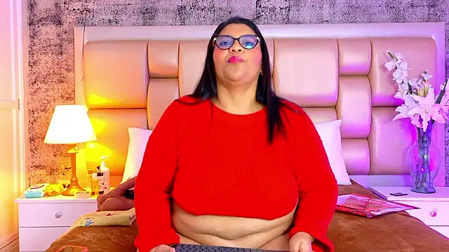 SelennaCooper online show from 12, 2, 2026