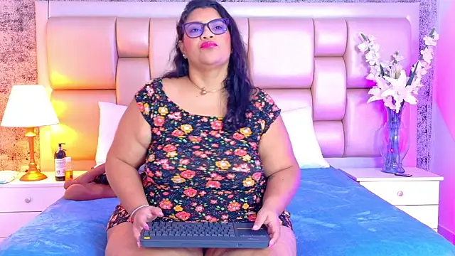 SelennaCooper online show from 20, 2, 2026