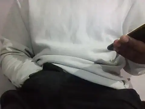 Snapshot of Desi_bbc8 chatting on 16, 11, 2025 Desi bbc8 online show from 16, 11, 2025