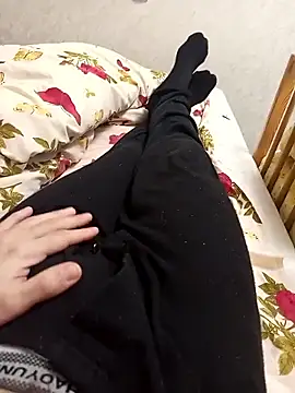 Snapshot of Rediska1995 chatting on 15, 11, 2025 Rediska1995 online show from 15, 11, 2025