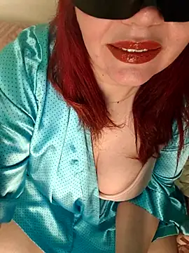 Virginass2000 online show from 30, 11, 2025