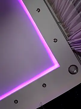 Virginass2000 online show from 3, 2, 2026