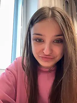 Snapshot of ErikaMuse chatting on 19, 11, 2025 ErikaMuse online show from 19, 11, 2025