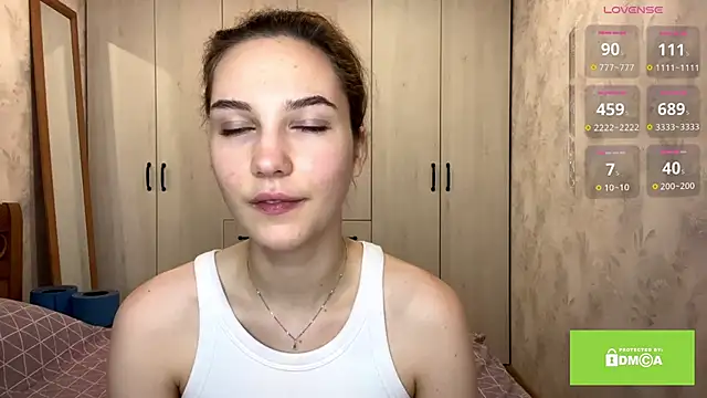 Snapshot of CatherineSaretto chatting on 29, 11, 2025 CatherineSaretto online show from 29, 11, 2025