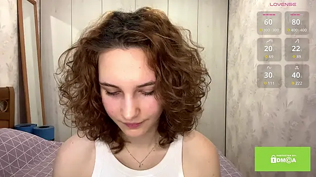 Snapshot of CatherineSaretto chatting on 2, 12, 2025 CatherineSaretto online show from 2, 12, 2025