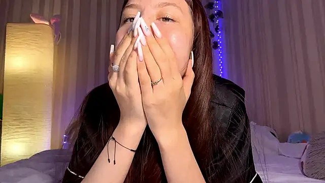 Snapshot of CutieSlim chatting on 9, 2, 2026 CutieSlim online show from 9, 2, 2026