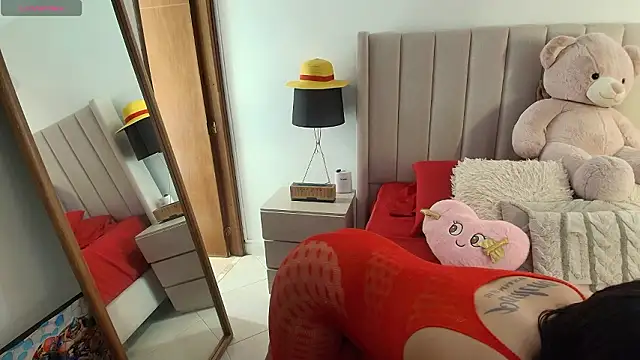 Snapshot of Emyii_ chatting on 17, 2, 2026 Emyii online show from 17, 2, 2026