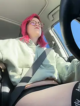 winestaindlips online show from 13, 2, 2026