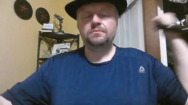 Snapshot of TheOneDonShaun chatting on 20, 11, 2025 TheOneDonShaun online show from 20, 11, 2025