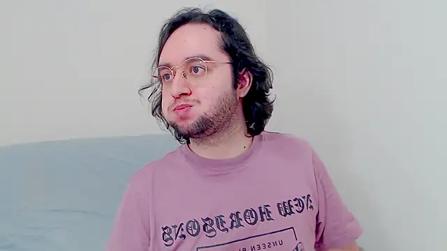 Snapshot of eren_jaeger2000 chatting on 5, 2, 2026 eren jaeger2000 online show from 5, 2, 2026