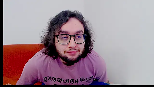 Snapshot of eren_jaeger2000 chatting on 17, 3, 2026 eren jaeger2000 online show from 17, 3, 2026