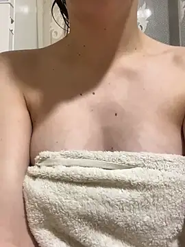 Snapshot of bettyButterfly chatting on 3, 4, 2026 bettyButterfly online show from 3, 4, 2026