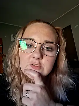 Snapshot of bridald1993 chatting on 17, 11, 2025 bridald1993 online show from 17, 11, 2025