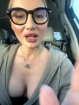 Slavic Woman Here online show from 19, 11, 2025