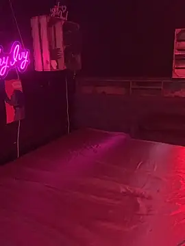 Snapshot of Shy-Ivy chatting on 1, 2, 2026 Shy-Ivy online show from 1, 2, 2026