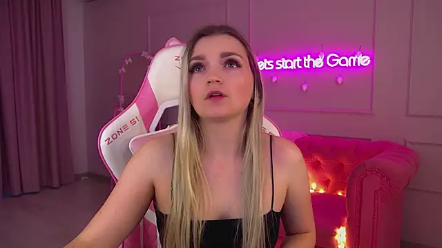 AnnyRaii online show from 16, 12, 2025