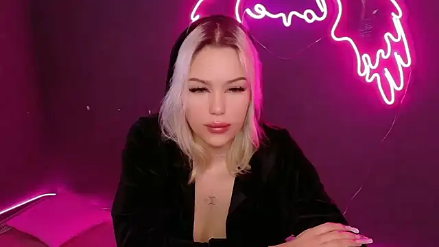 Snapshot of _shy_angel chatting on 18, 11, 2025 shy angel online show from 18, 11, 2025