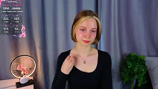 UmbraVelour online show from 5, 2, 2026