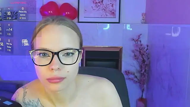 lucy loy online show from 8, 2, 2026