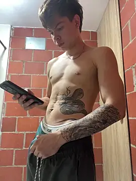 Snapshot of Handsome_boys69 chatting on 17, 3, 2026 Handsome boys69 online show from 17, 3, 2026