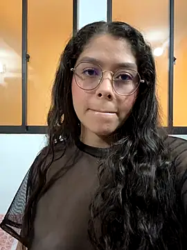 hannah  pavan online show from 1, 12, 2025