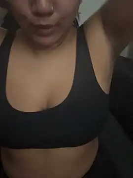 TiaBella  online show from 2, 12, 2025