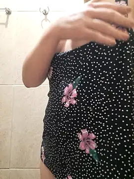 Snapshot of Bruninhahot86 chatting on 19, 11, 2025 Bruninhahot86 online show from 19, 11, 2025