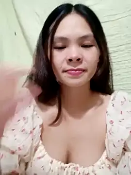 quynhquynh  online show from 26, 11, 2025