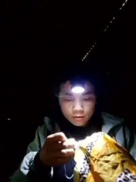 bela-hayes online show from 4, 2, 2026