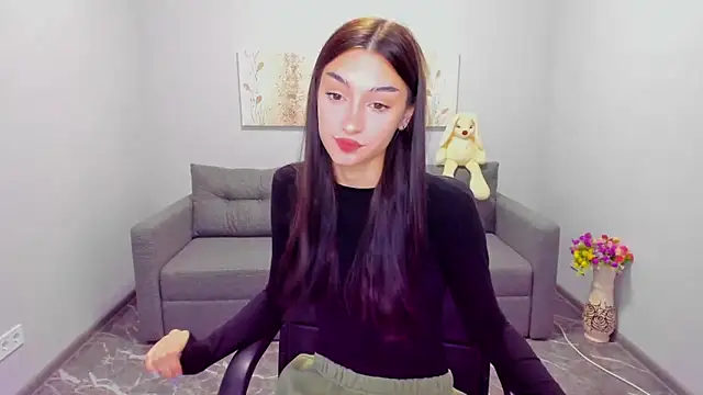 Snapshot of Julia_Laurents chatting on 25, 11, 2025 Julia Laurents online show from 25, 11, 2025