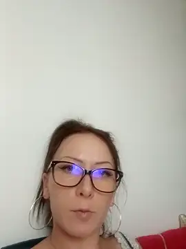 Snapshot of AleinaX chatting on 19, 11, 2025 AleinaX online show from 19, 11, 2025