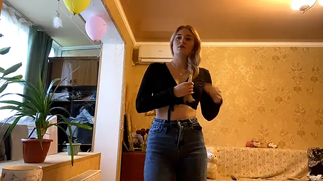 Malley Saunds online show from 3, 12, 2025