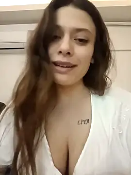 Snapshot of DevinAras chatting on 6, 4, 2026 DevinAras online show from 6, 4, 2026