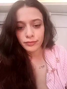 Snapshot of DevinAras chatting on 9, 4, 2026 DevinAras online show from 9, 4, 2026