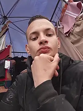 Snapshot of ares_exotic chatting on 21, 11, 2025 ares exotic online show from 21, 11, 2025