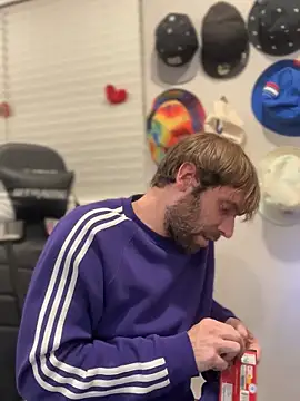 strippingmale1 online show from 26, 11, 2025