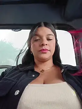 Snapshot of Layla-daring chatting on 13, 2, 2026 Layla-daring online show from 13, 2, 2026