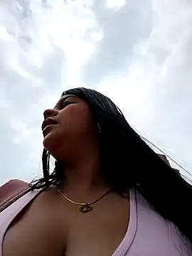 Snapshot of Layla-daring chatting on 22, 2, 2026 Layla-daring online show from 22, 2, 2026