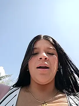 Snapshot of Layla-daring chatting on 1, 3, 2026 Layla-daring online show from 1, 3, 2026