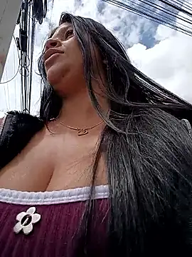 Snapshot of Layla-daring chatting on 9, 3, 2026 Layla-daring online show from 9, 3, 2026