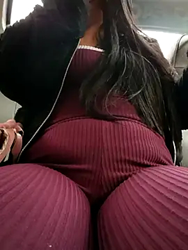 Snapshot of Layla-daring chatting on 18, 3, 2026 Layla-daring online show from 18, 3, 2026