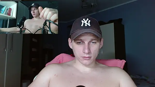 Poliglotjoe1 online show from 22, 12, 2025