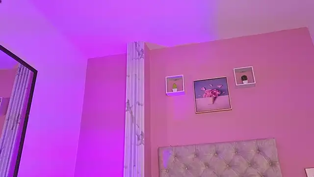 dahianae   online show from 2, 4, 2026